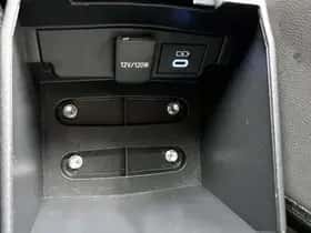 Toyota Corolla_Touring_Sports (2022) thumbnail 23