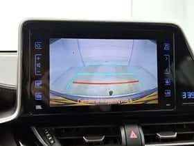 Toyota C-HR (2017) thumbnail 15