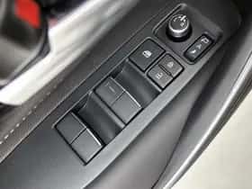 Toyota Corolla_Touring_Sports (2025) thumbnail 18