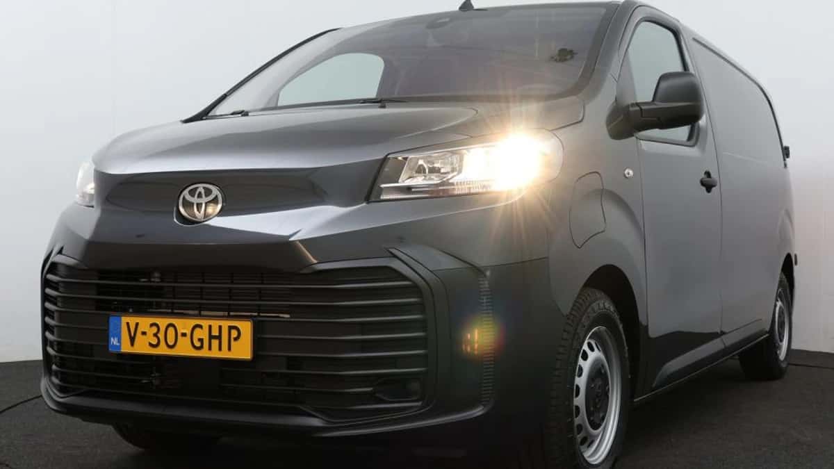 Toyota Proace (2024) — foto 1