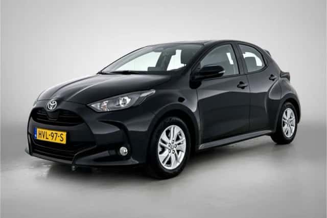 Toyota Yaris (2025) thumbnail 1