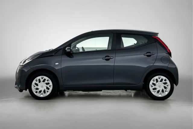 Toyota Aygo (2020) thumbnail 3