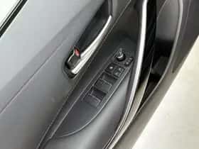 Toyota Corolla_Touring_Sports (2023) thumbnail 31