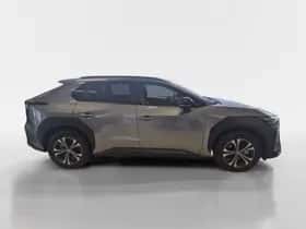 Toyota bZ4X (2026) thumbnail 16