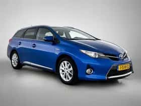 Toyota Auris (2014) thumbnail 16