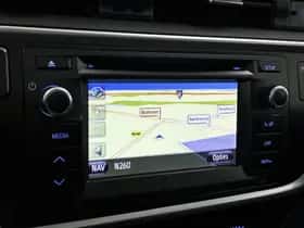 Toyota Auris (2014) thumbnail 10
