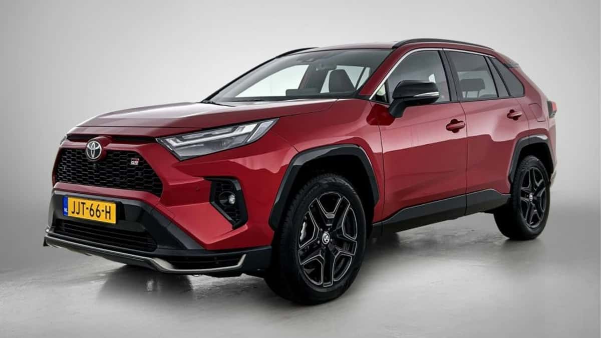Toyota RAV4 (2025) — foto 1