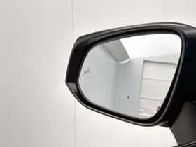 Toyota RAV4 (2025) thumbnail 19