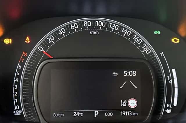 Toyota Aygo (2024) thumbnail 5