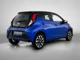 Toyota Aygo (2021) thumbnail 2