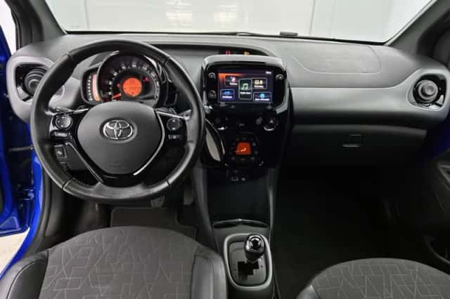 Toyota Aygo (2021) thumbnail 5