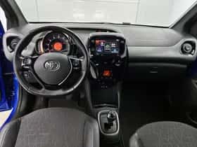 Toyota Aygo (2021) thumbnail 5
