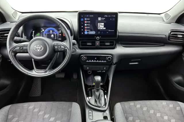 Toyota Yaris (2025) thumbnail 5