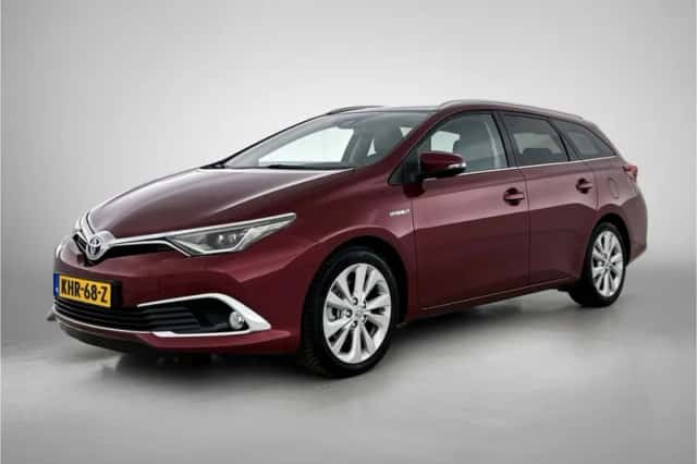 Toyota Auris (2017) thumbnail 1