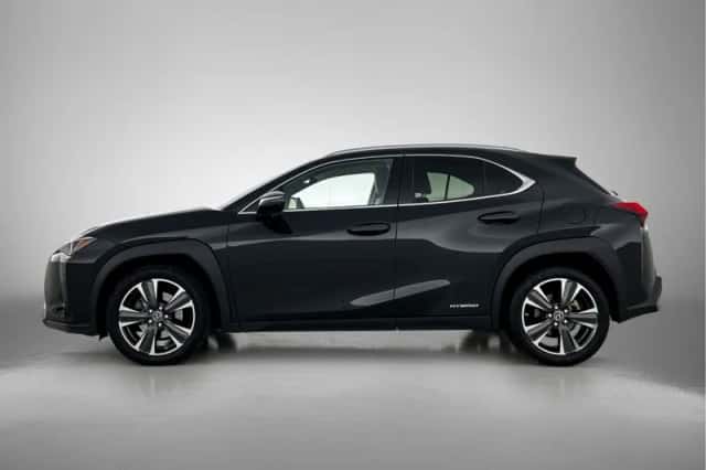 Lexus UX (2020) thumbnail 3