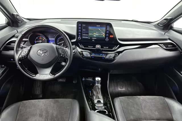 Toyota C-HR (2021) thumbnail 5