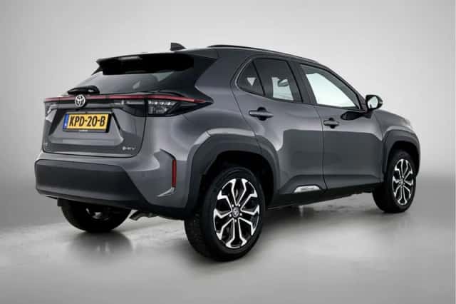 Toyota Yaris_Cross (2025) thumbnail 2