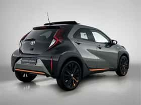 Toyota Aygo (2022) thumbnail 2