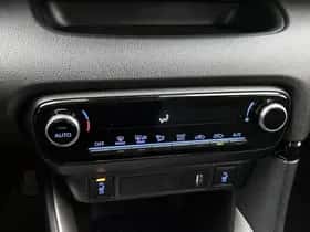 Toyota Yaris (2023) thumbnail 13