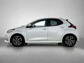 Toyota Yaris (2023) thumbnail 3