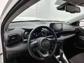 Toyota Yaris (2023) thumbnail 9