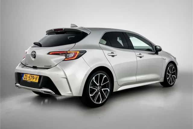 Toyota Corolla (2019) thumbnail 2