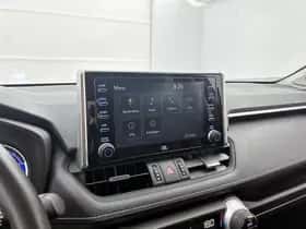 Toyota RAV4 (2021) thumbnail 12