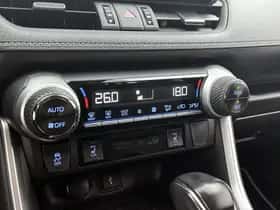 Toyota RAV4 (2021) thumbnail 14