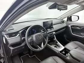 Toyota RAV4 (2021) thumbnail 9