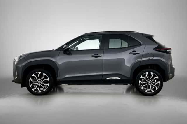 Toyota Yaris_Cross (2025) thumbnail 3