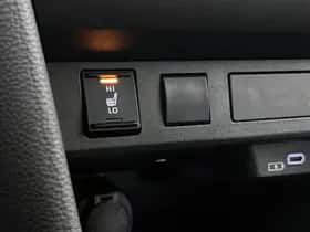 Toyota Yaris_Cross (2025) thumbnail 24