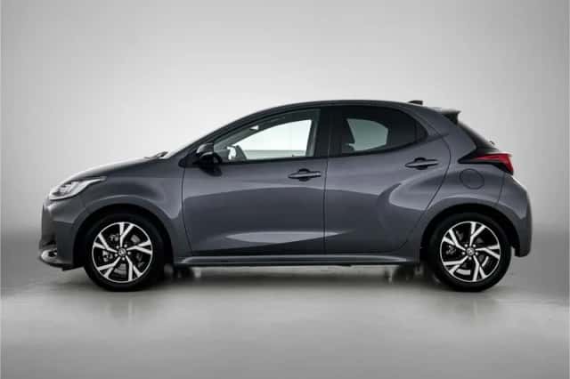 Toyota Yaris (2025) thumbnail 3