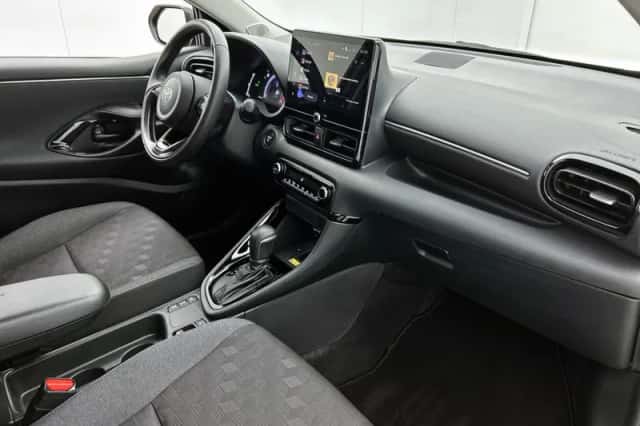 Toyota Yaris (2025) thumbnail 5