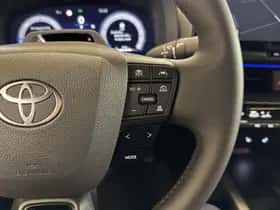 Toyota C-HR (2025) thumbnail 18