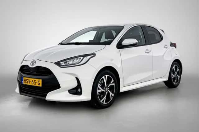 Toyota Yaris (2025) thumbnail 1