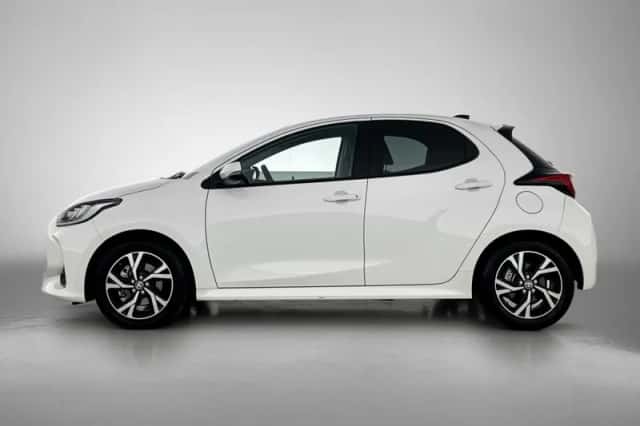 Toyota Yaris (2025) thumbnail 3