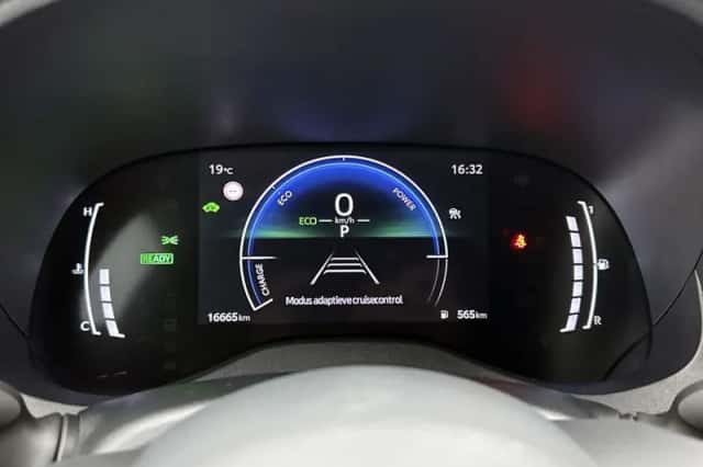 Toyota Yaris (2025) thumbnail 6