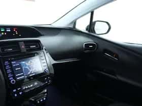 Toyota Prius (2022) thumbnail 9