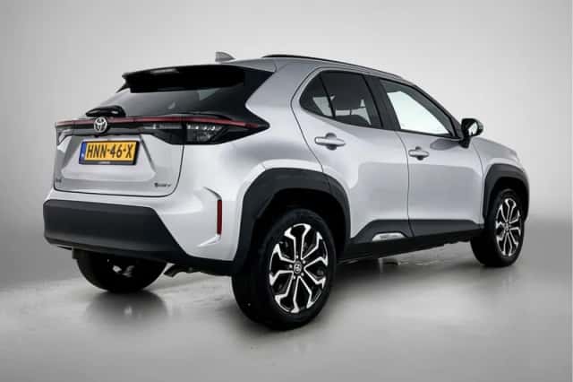 Toyota Yaris_Cross (2025) thumbnail 2