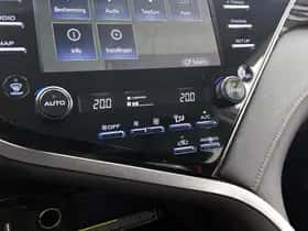 Toyota Camry (2019) thumbnail 14