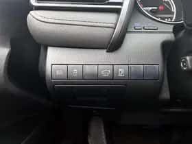 Toyota Camry (2019) thumbnail 26