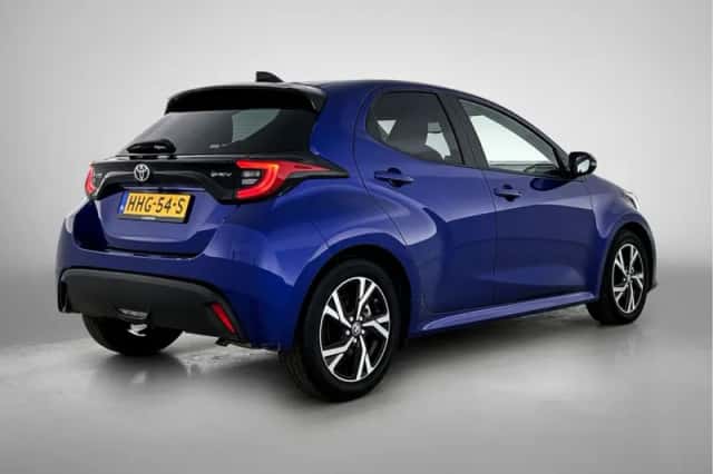 Toyota Yaris (2025) thumbnail 2