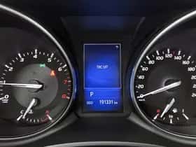 Toyota Avensis (2015) thumbnail 6