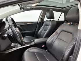 Toyota Avensis (2015) thumbnail 7