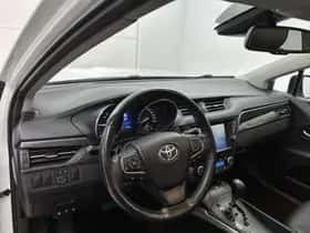 Toyota Avensis (2015) thumbnail 9