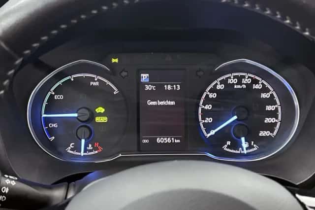 Toyota Yaris (2018) thumbnail 5