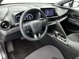 Toyota C-HR (2025) thumbnail 7