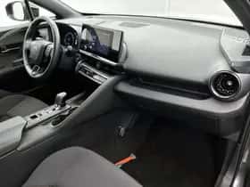 Toyota C-HR (2025) thumbnail 10