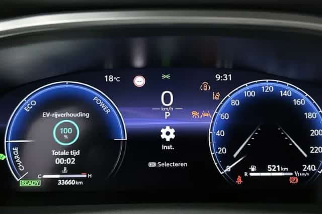 Toyota Corolla_Touring_Sports (2025) thumbnail 6