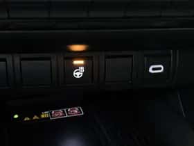Toyota C-HR (2025) thumbnail 28